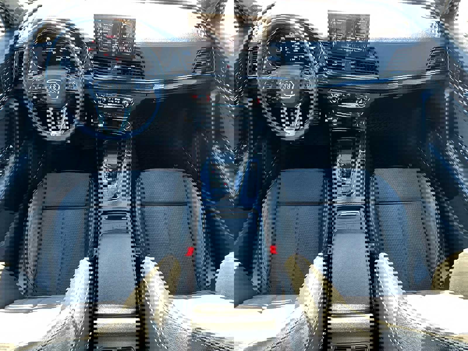 Used 2024 Audi SQ5 Prestige w/ Prestige Package image 18