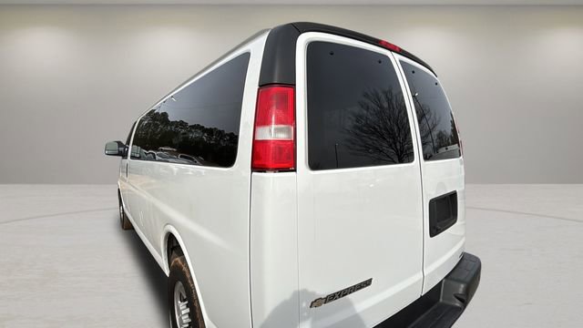 Used 2022 Chevrolet Express 3500 LS image 32