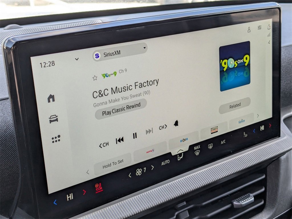 Used 2025 Ford Explorer Platinum w/ LUX Leather Package image 23