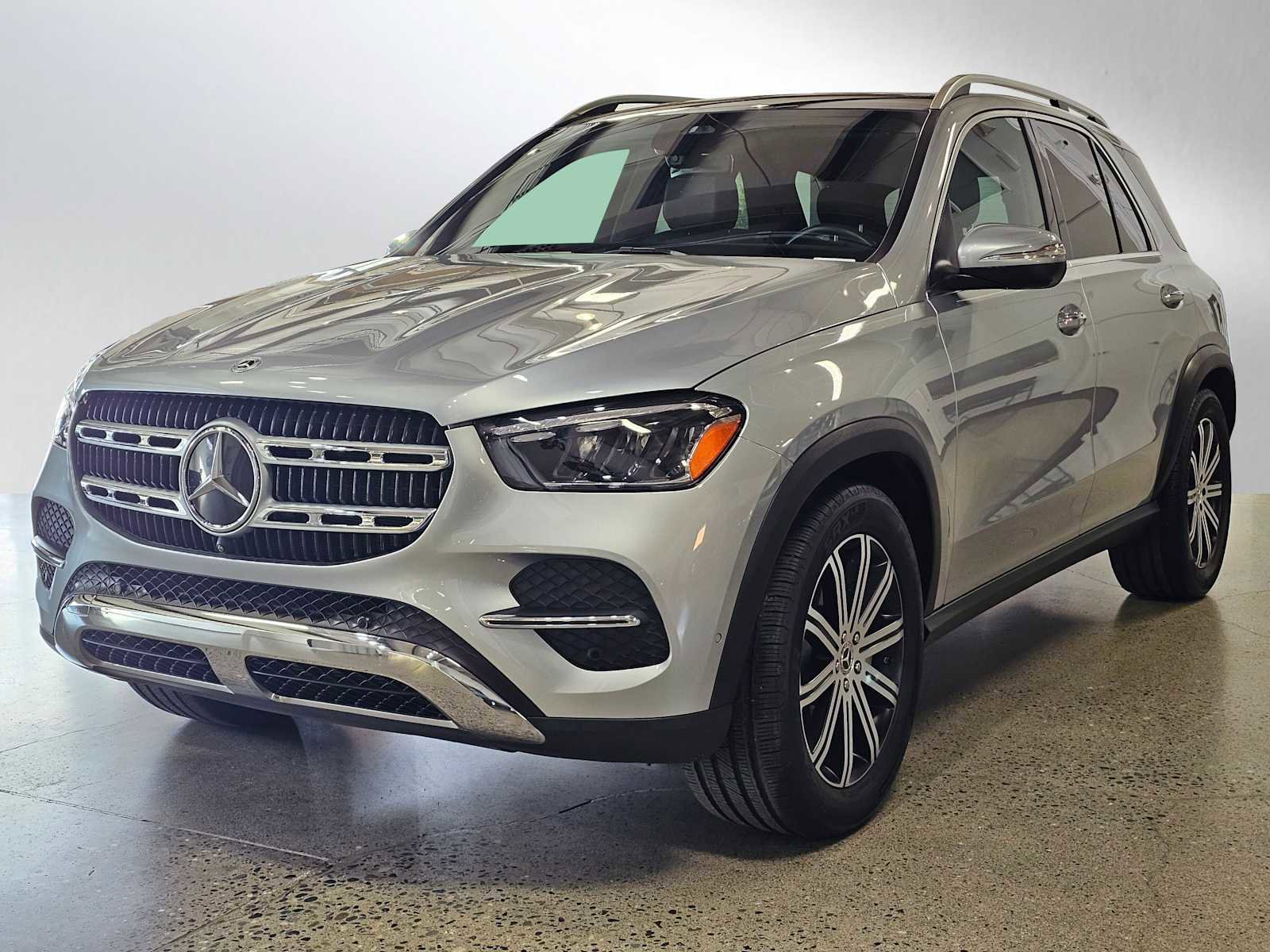 Used 2025 Mercedes-Benz GLE 450 4MATIC image 7