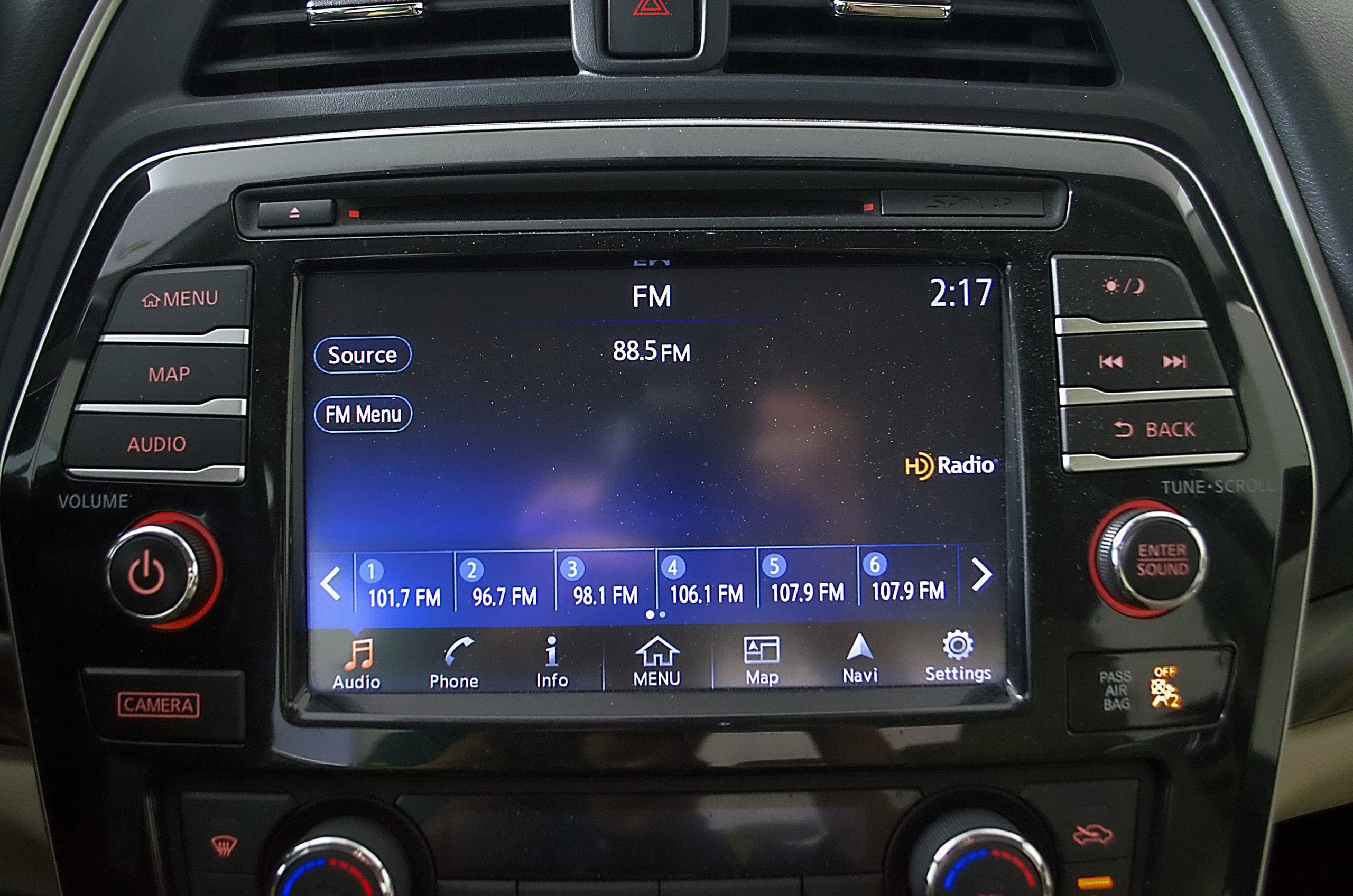 Used 2016 Nissan Maxima Platinum FWD image 29