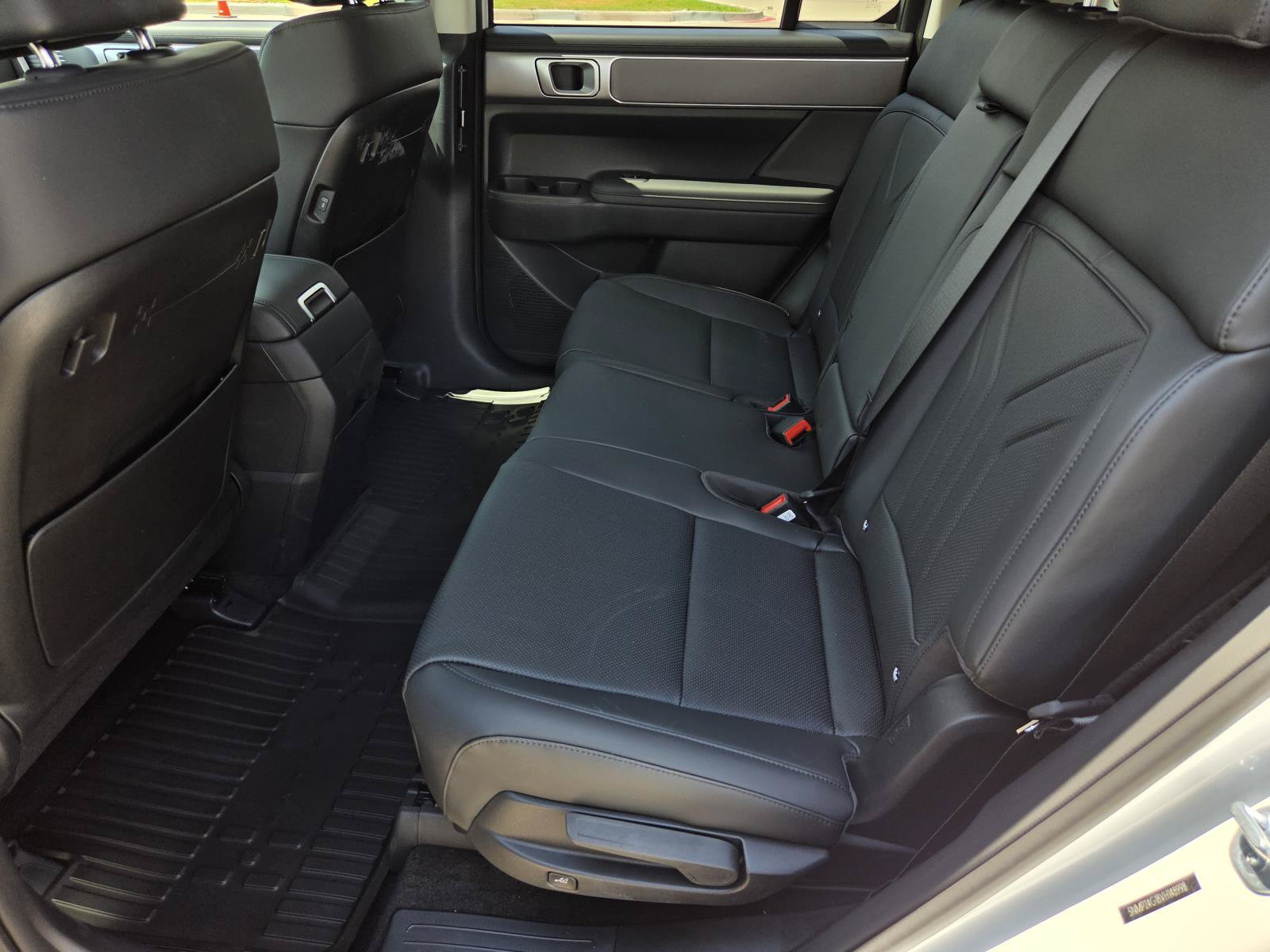 New 2027 Hyundai Santa Fe SEL FWD image 12
