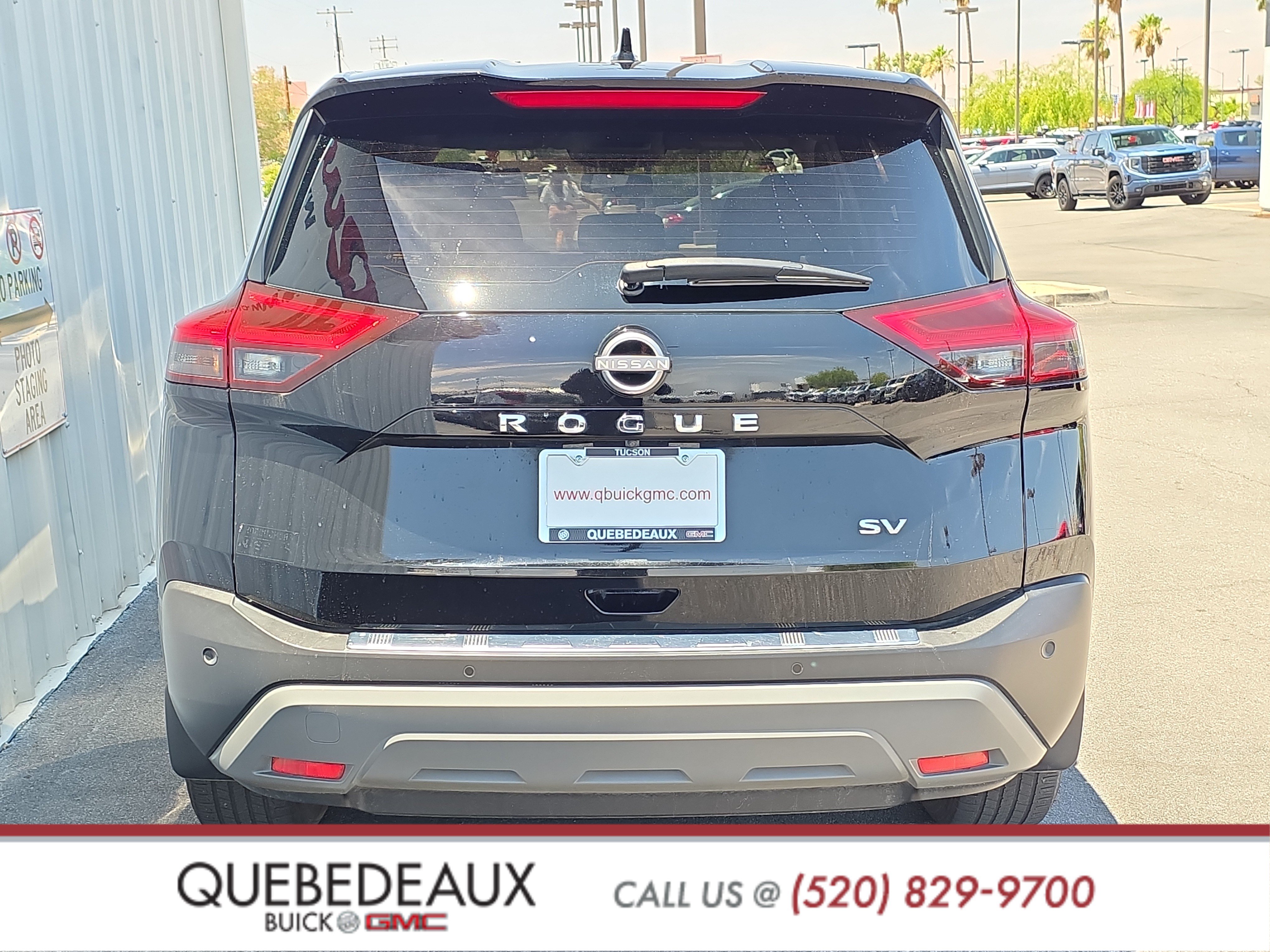 Used 2023 Nissan Rogue SV FWD image 6