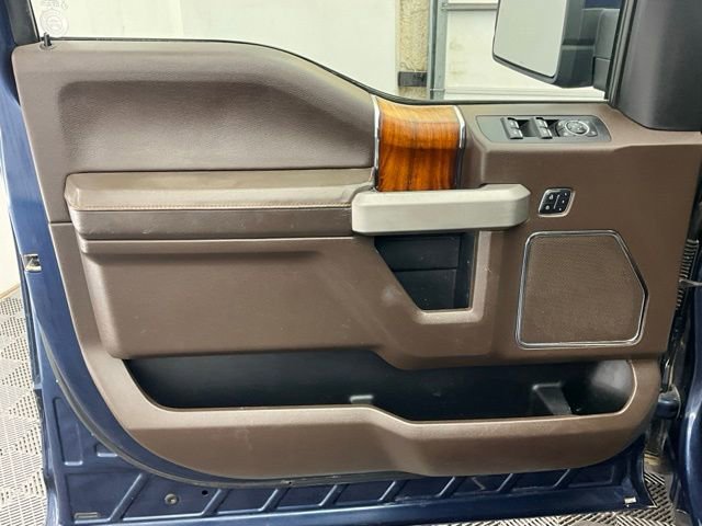 Used 2015 Ford F150 King Ranch w/ Equipment Group 601A Luxury RWD image 15