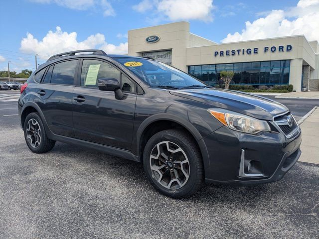 Used 2017 Subaru Crosstrek 2.0i Limited image 3