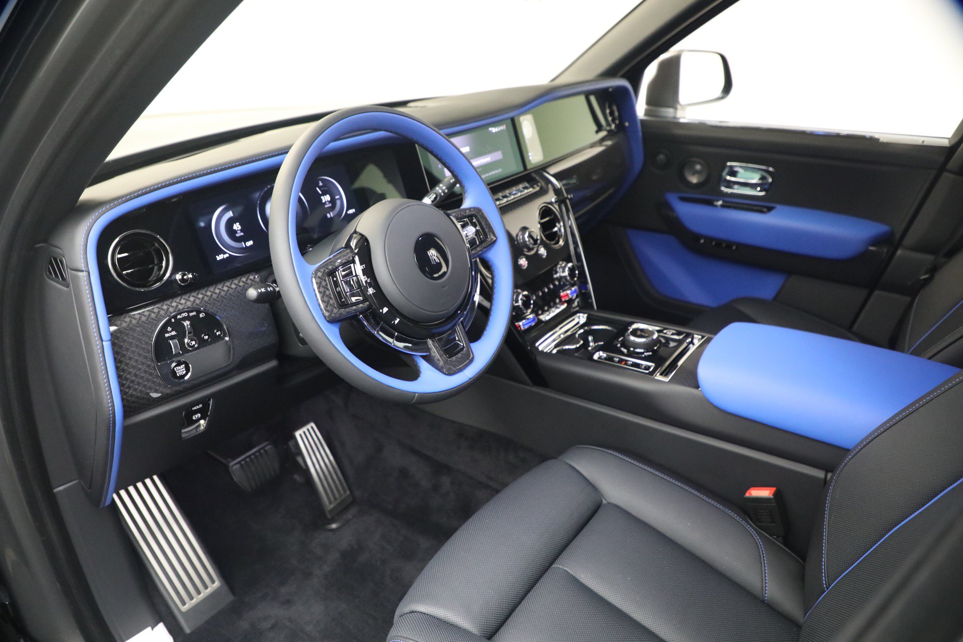 New 2027 Rolls-Royce Cullinan Black Badge AWD/4WD image 19