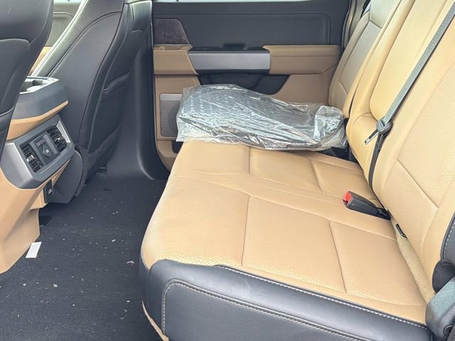 New 2026 Ford F250 Lariat w/ Black Appearance Package image 24