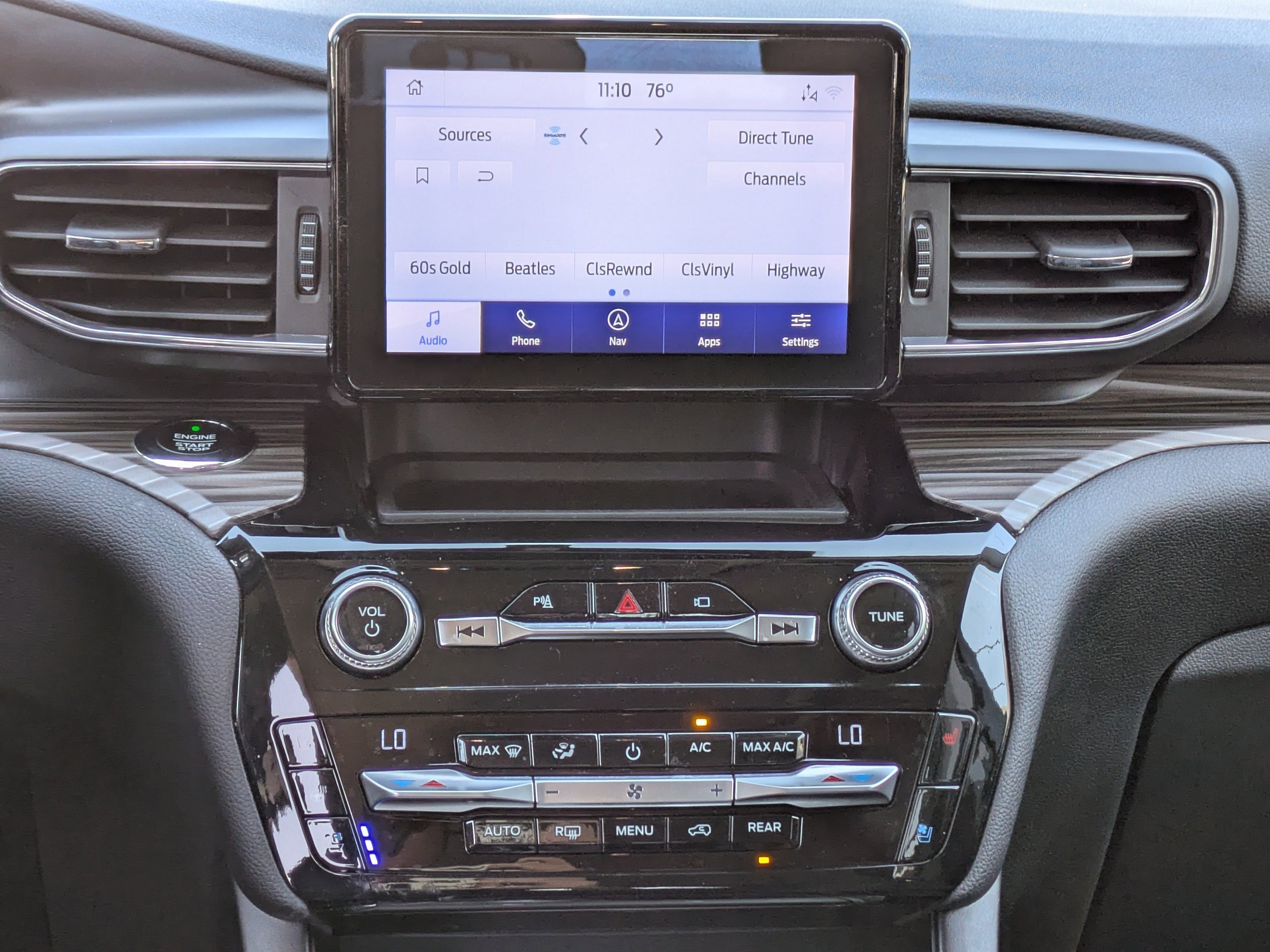 Used 2021 Ford Explorer Limited w/ Equipment Group 301A image 19