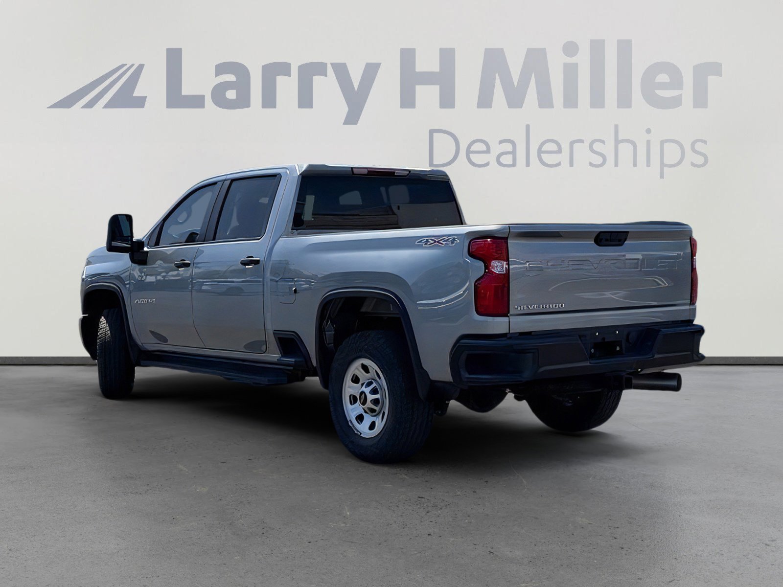 Used 2024 Chevrolet Silverado 2500 W/T AWD/4WD image 3