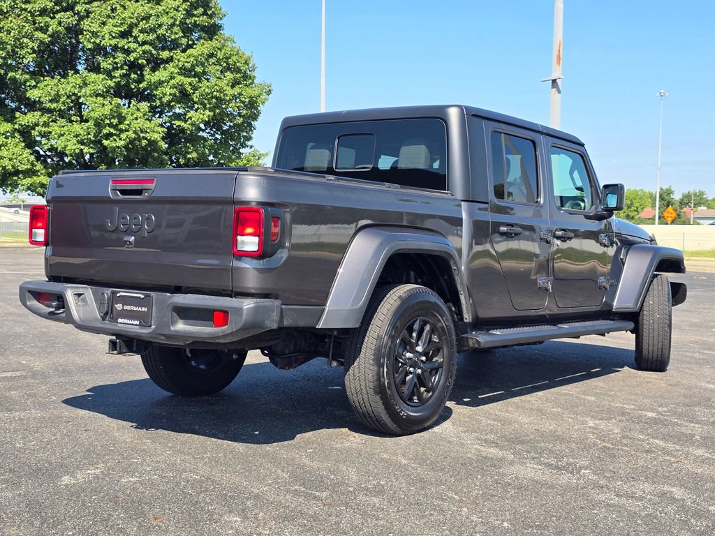 Used 2023 Jeep Gladiator Sport AWD/4WD image 14