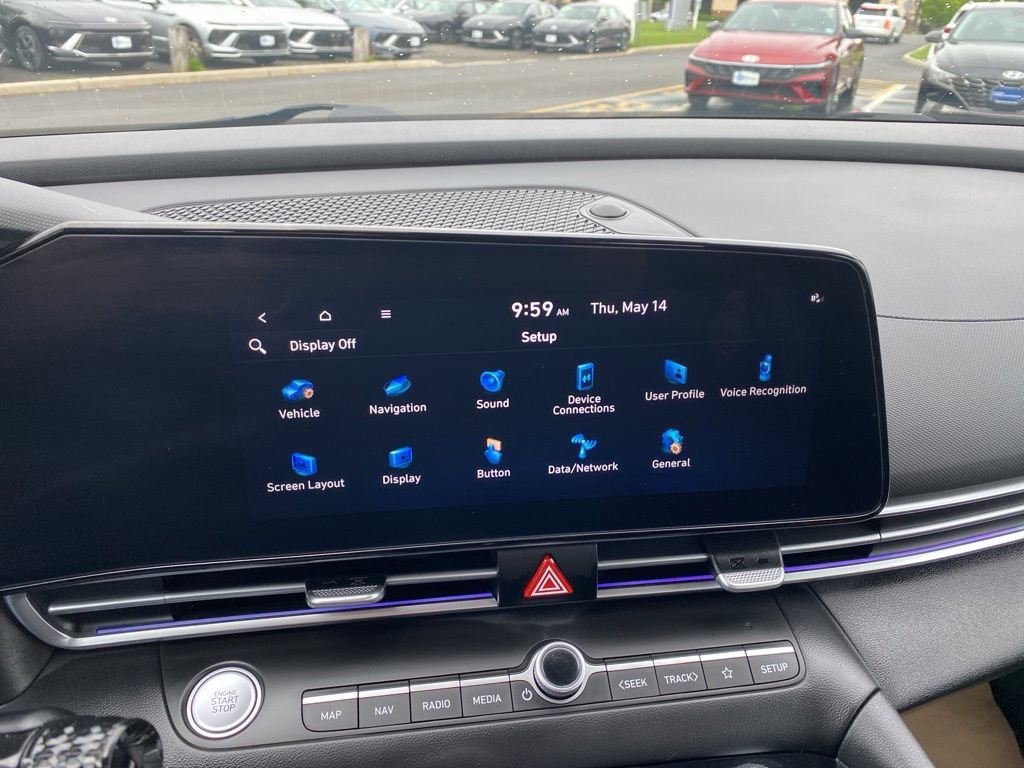 Certified 2024 Hyundai Elantra SEL FWD image 17