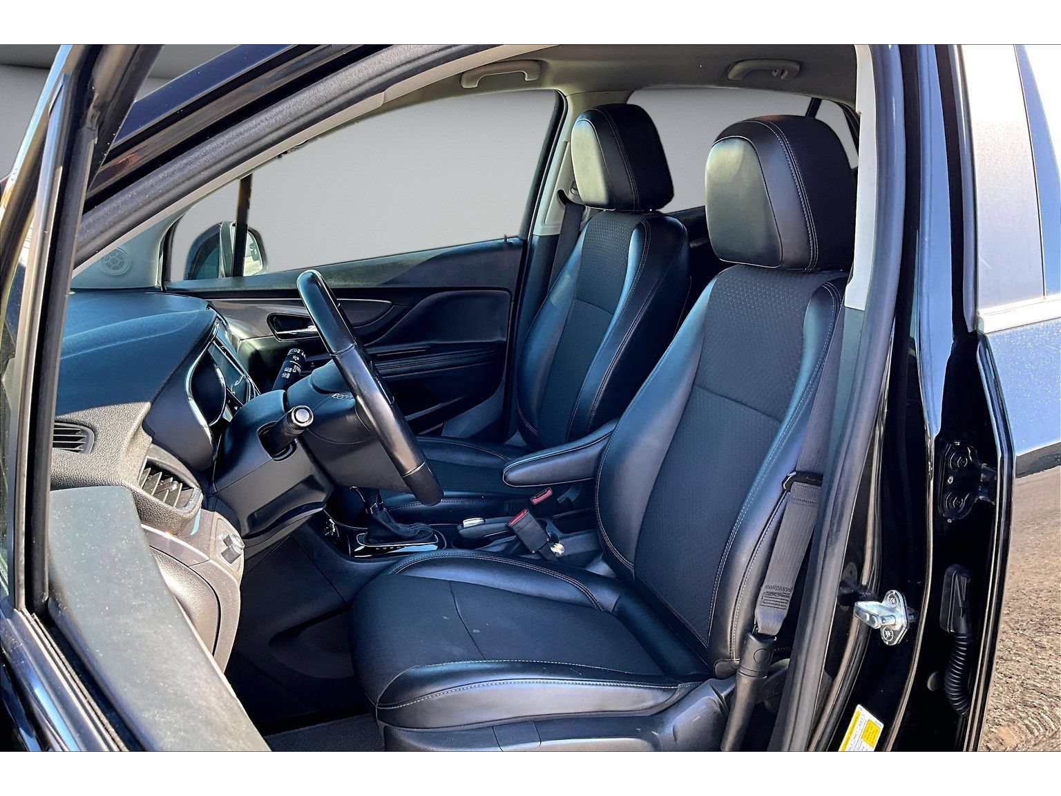 Used 2019 Buick Encore Preferred FWD image 34