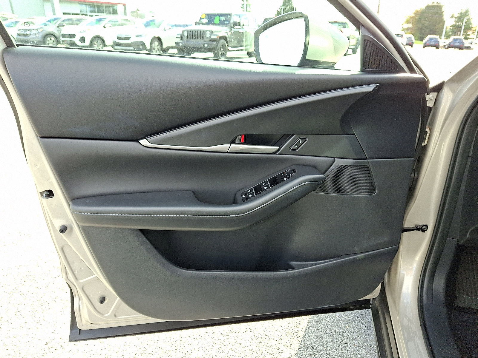 Used 2023 MAZDA CX-30 AWD 2.5 S w/ Select Package image 13