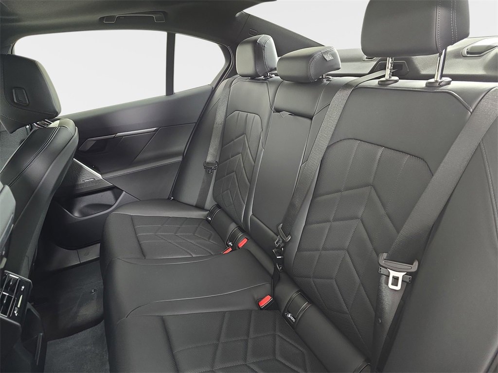 Used 2025 BMW 530i xDrive w/ Premium Package image 17