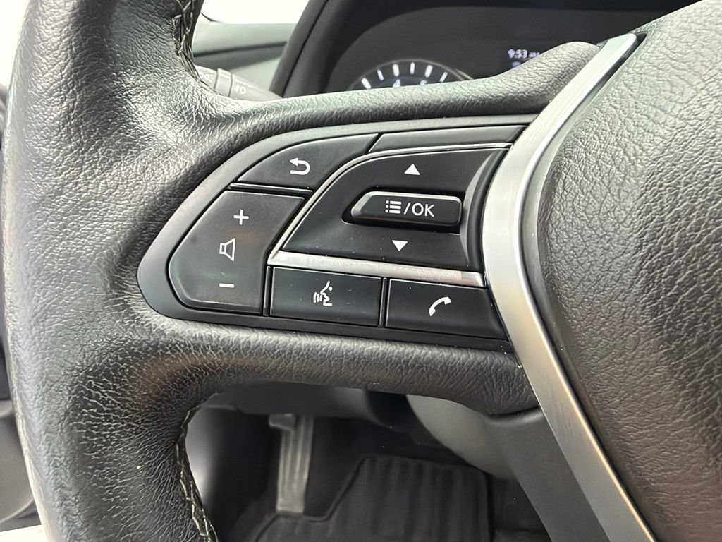 Used 2019 INFINITI Q50 Luxe w/ Essential Package (3.0T Luxe) AWD/4WD image 11