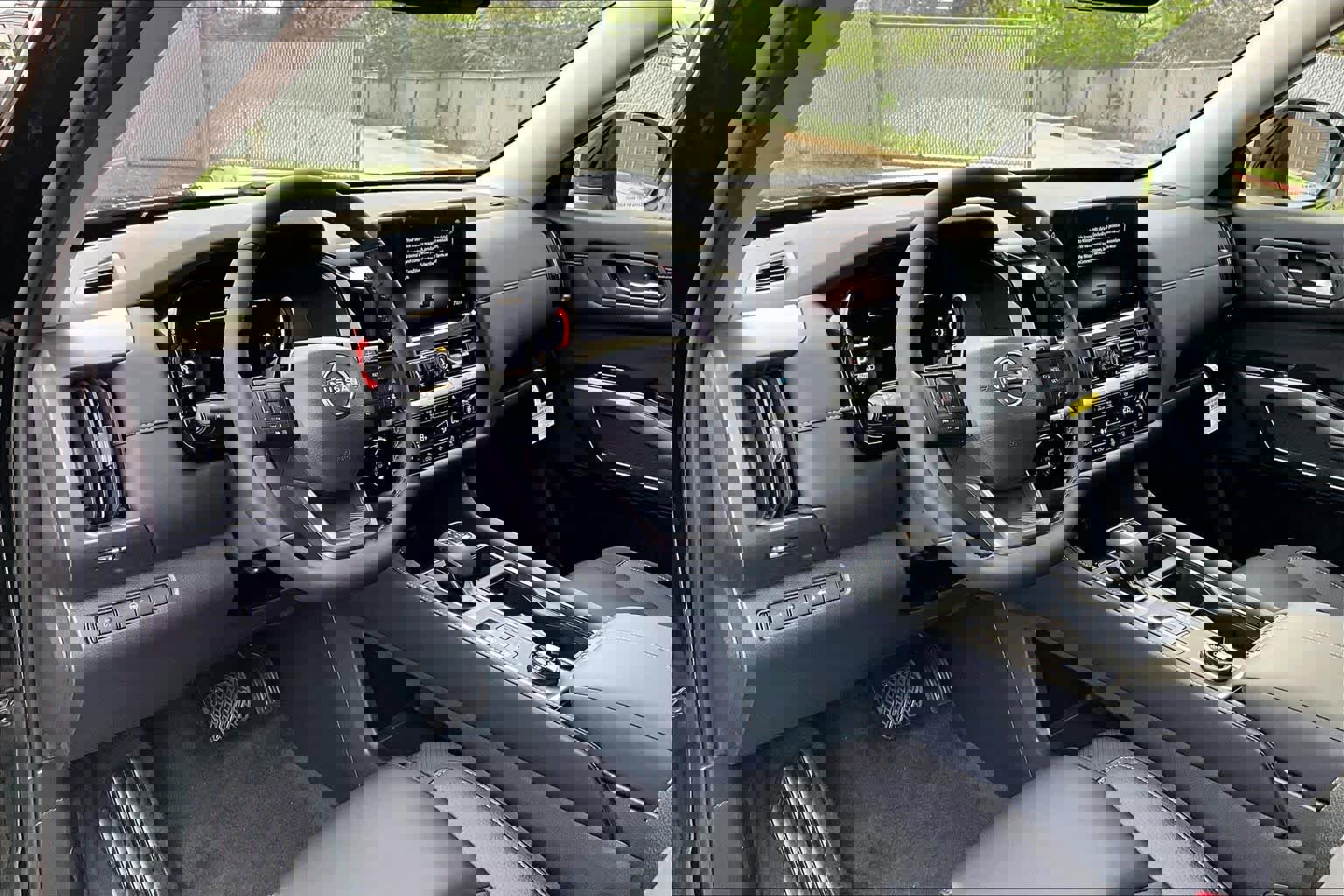 New 2026 Nissan Pathfinder SL image 10