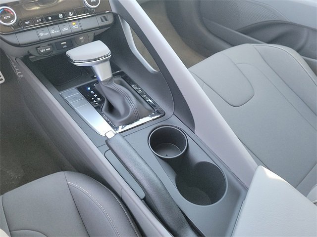 New 2025 Hyundai Elantra Sport FWD image 14