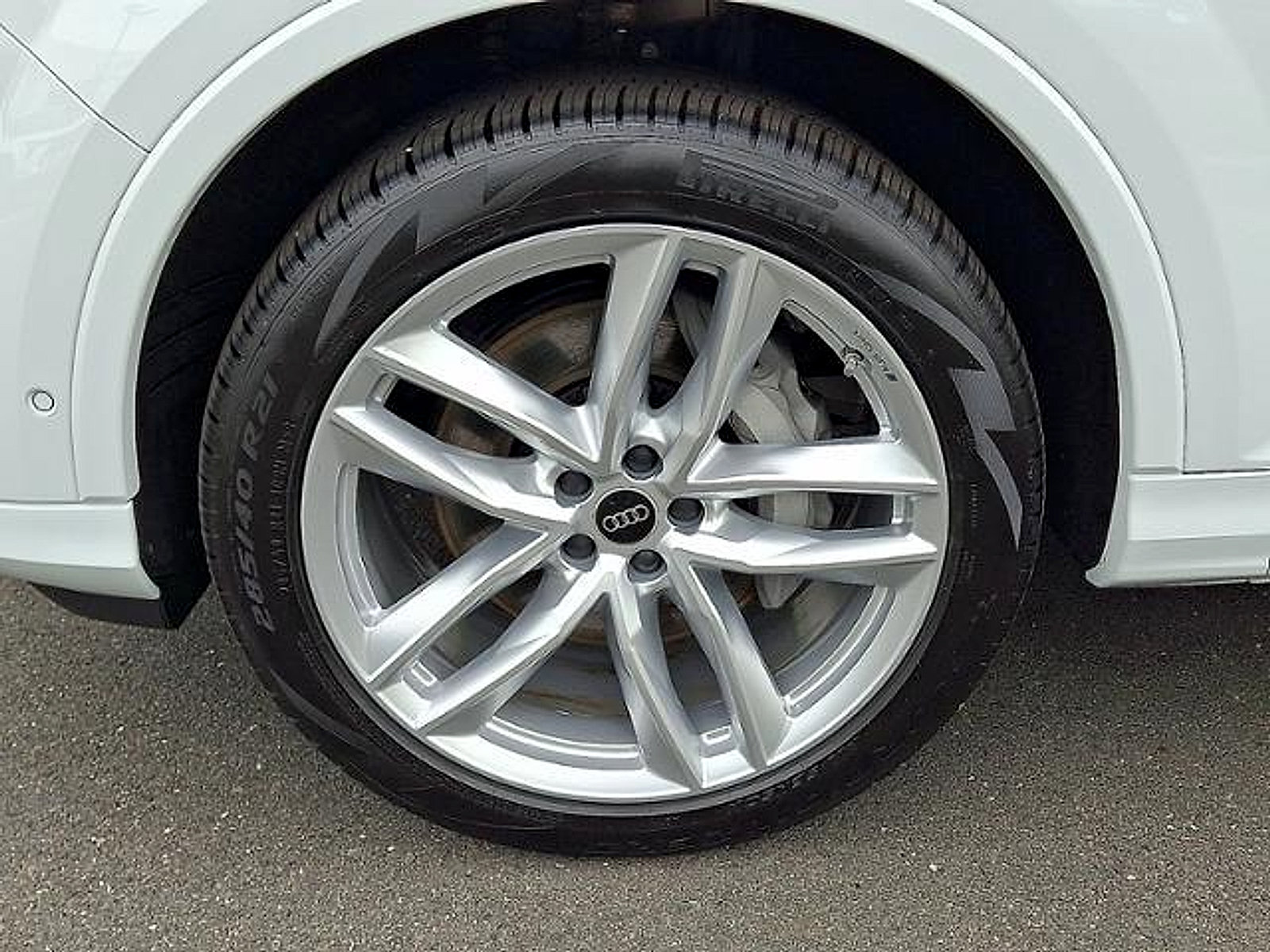 Used 2025 Audi Q7 3.0T Premium Plus AWD/4WD image 28