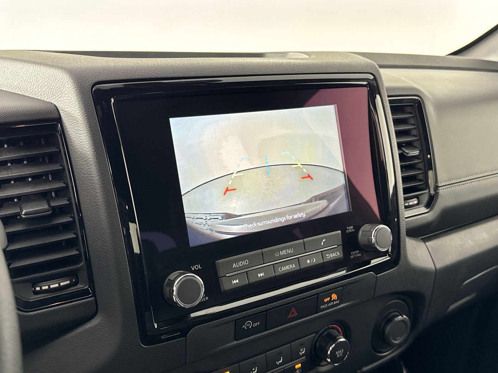 Certified 2023 Nissan Frontier SV w/ Midnight Edition Package image 9