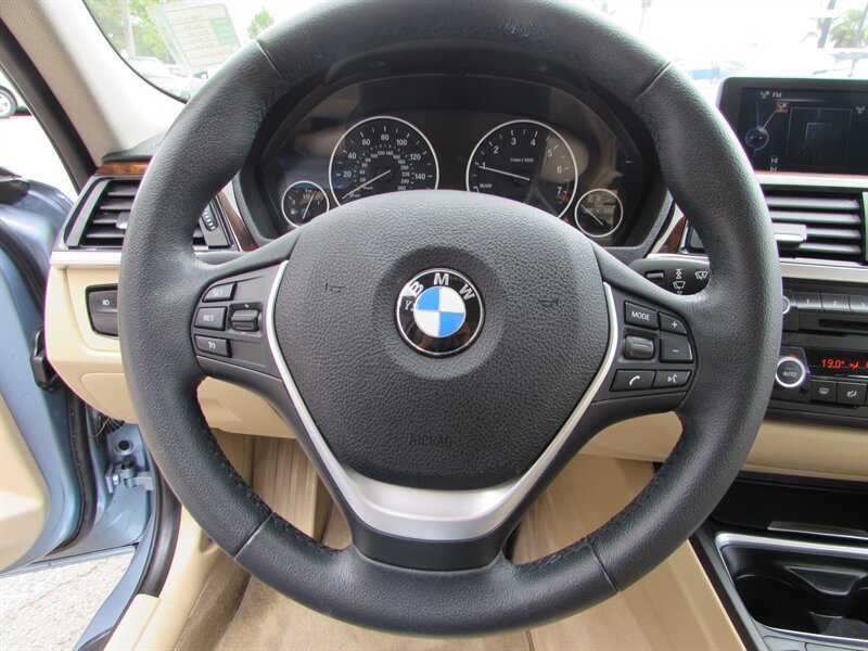 Used 2014 BMW 335i Sedan RWD image 10