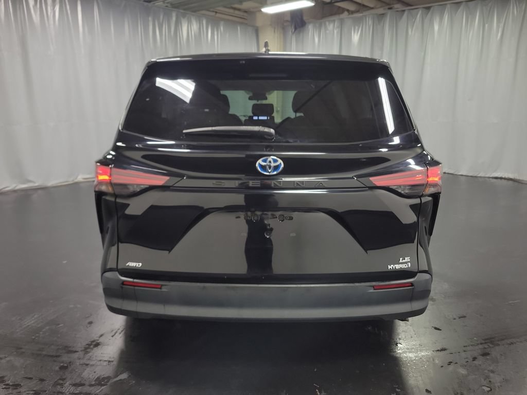 Used 2021 Toyota Sienna LE AWD/4WD image 7