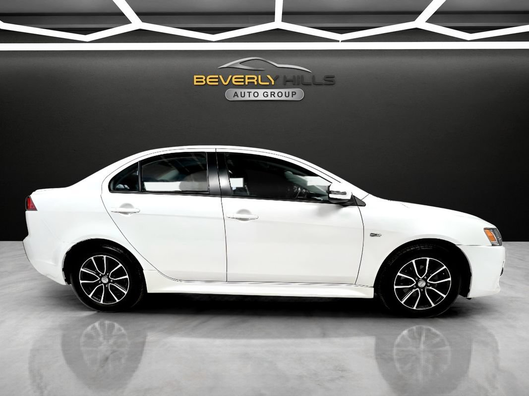 Used 2017 Mitsubishi Lancer ES FWD image 6