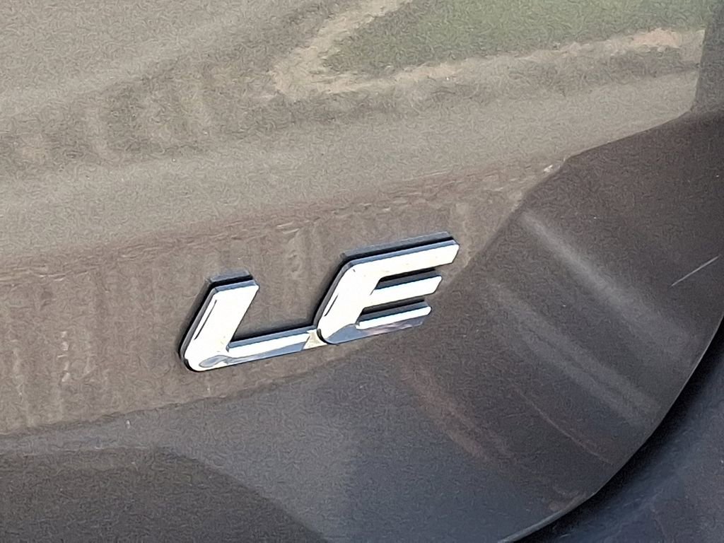 Used 2015 Toyota Sienna LE image 29