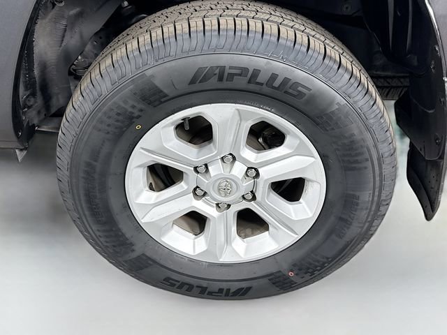 Certified 2023 Toyota 4Runner SR5 Premium image 31