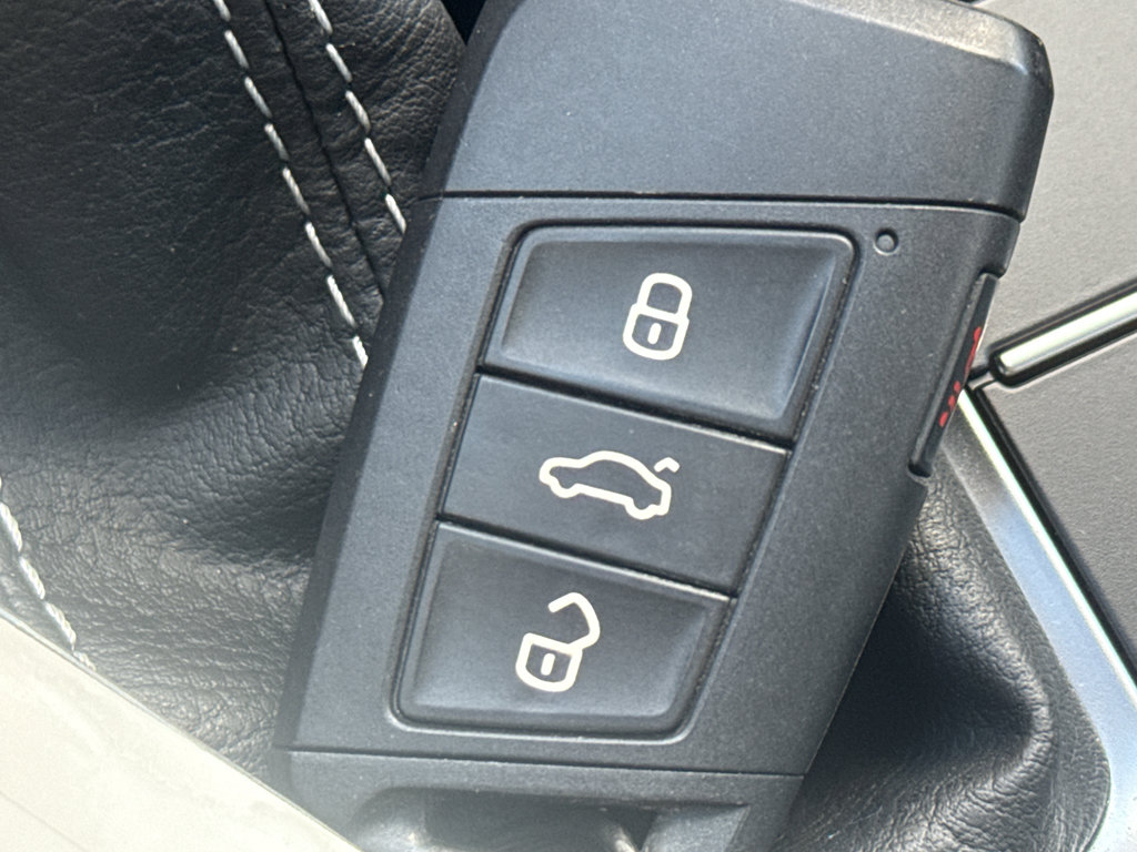 Used 2022 Volkswagen Jetta SE FWD image 34