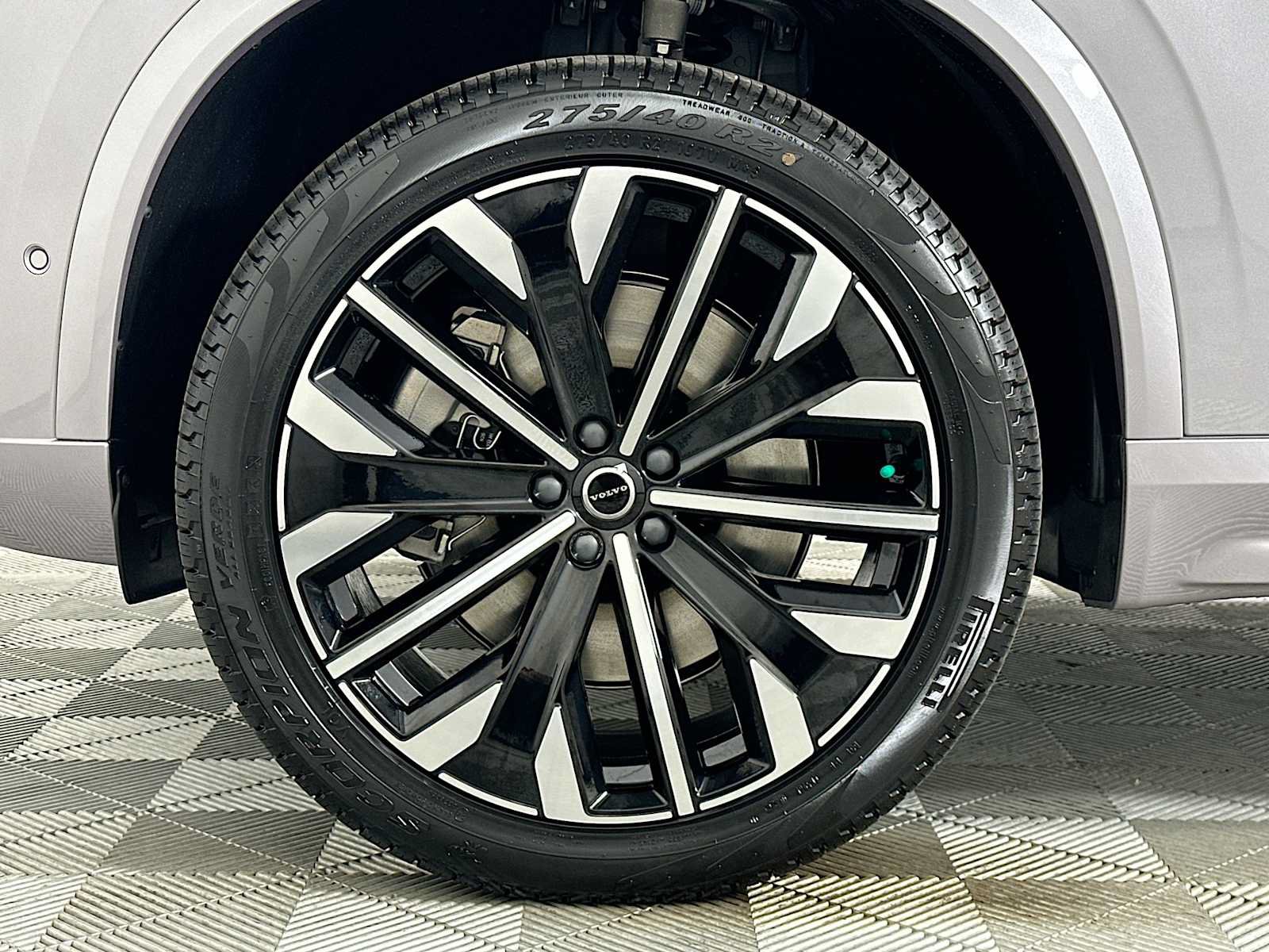 New 2026 Volvo XC90 T8 Plus w/ Protection Package Premier AWD/4WD image 30