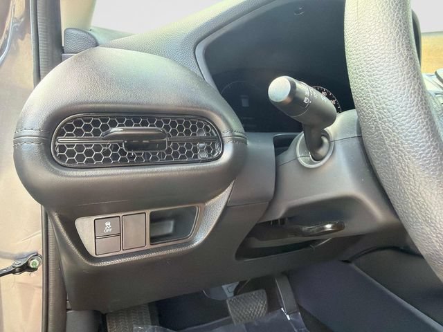 Certified 2025 Honda HR-V LX image 34