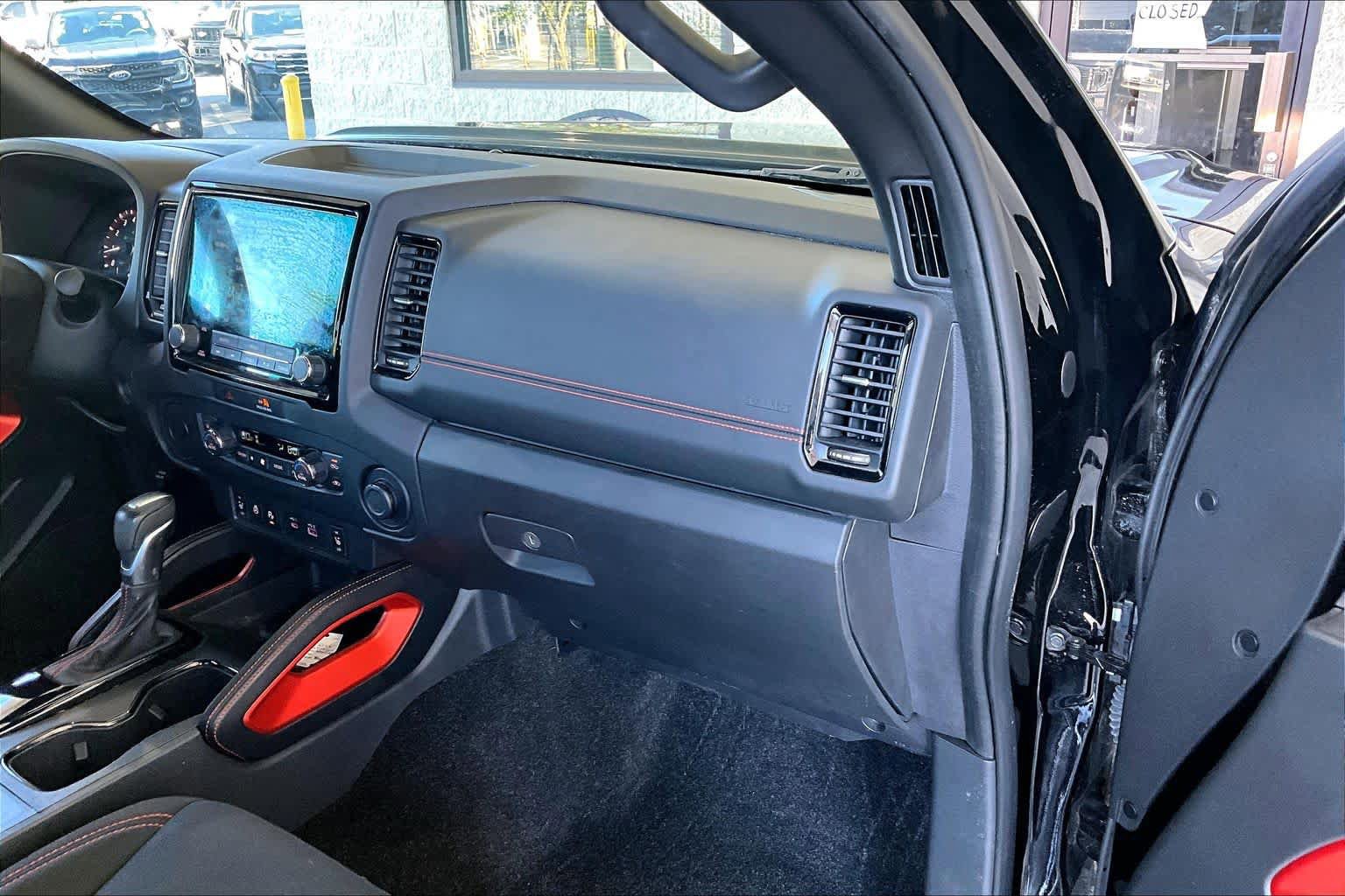 Used 2022 Nissan Frontier Pro-X RWD image 18