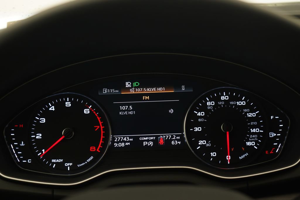 Used 2023 Audi Q5 2.0T Premium w/ Convenience Package image 9