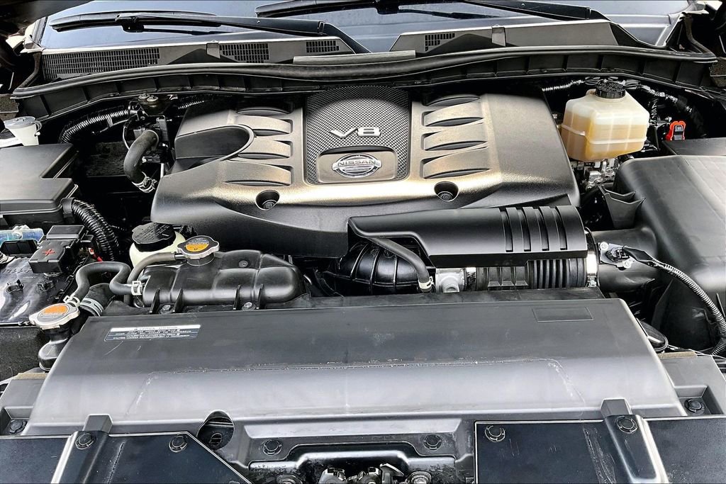 Used 2022 Nissan Armada SL w/ Captain's Chairs Package image 24