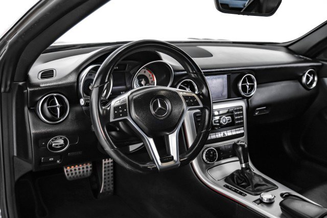 Used 2014 Mercedes-Benz SLK 250 image 14