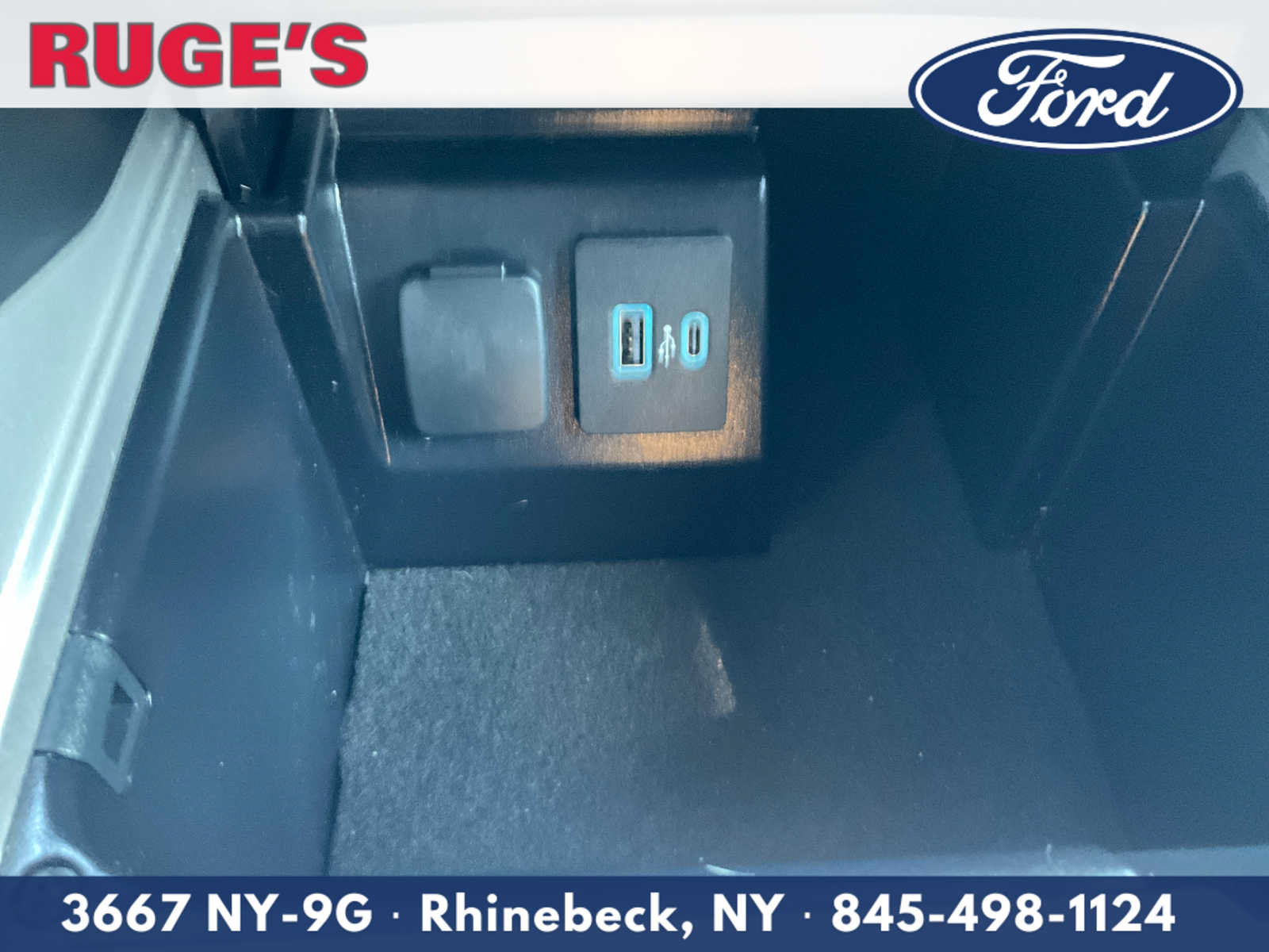 Certified 2023 Ford Explorer XLT w/ Equipment Group 202A AWD/4WD image 24