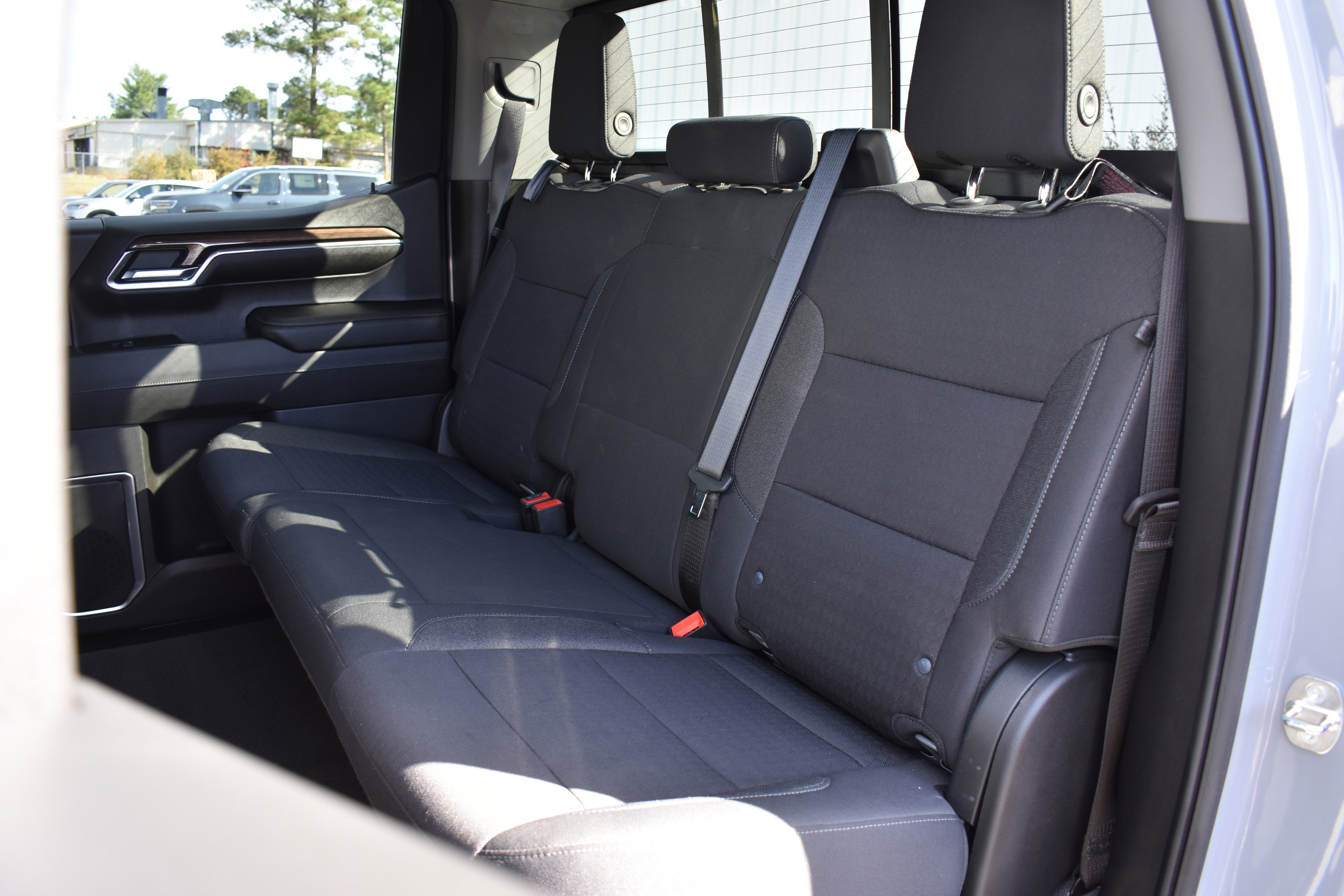 Used 2024 Chevrolet Silverado 1500 LT w/ Z71 Off-Road Package image 28