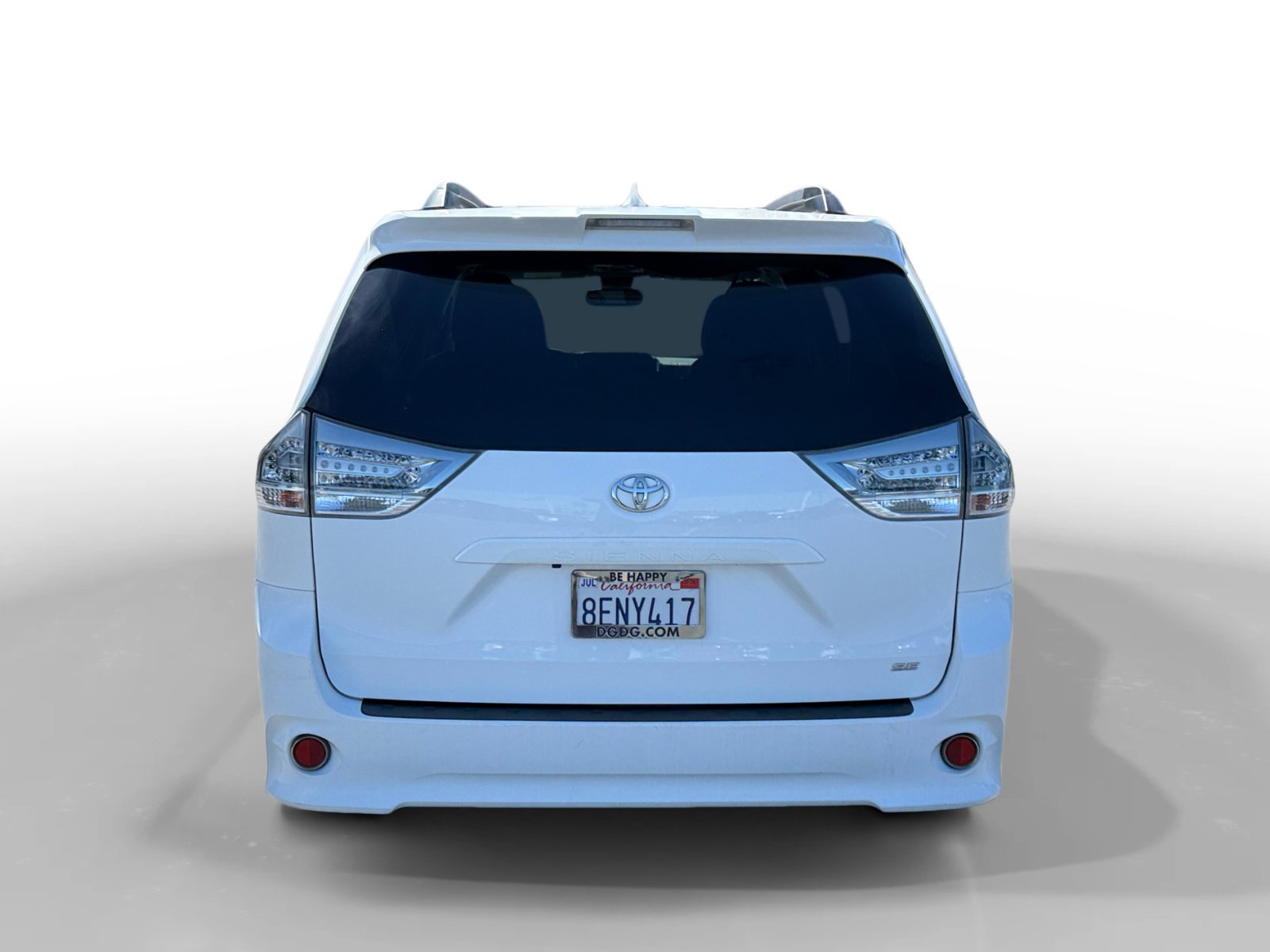 Used 2018 Toyota Sienna SE image 4