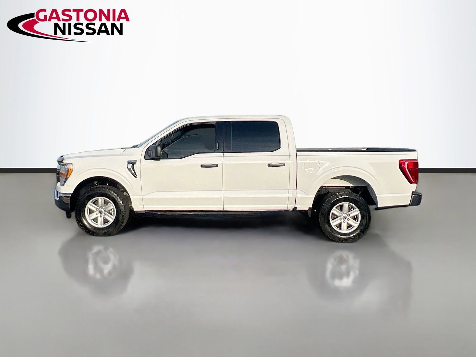 Used 2022 Ford F150 XLT w/ Equipment Group 301A Mid image 5