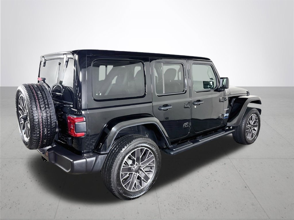 Certified 2023 Jeep Wrangler Unlimited Sahara w/ Cold Weather Group AWD/4WD image 7