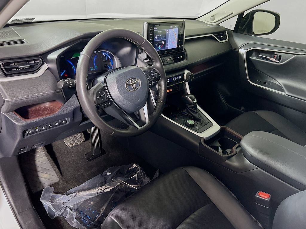 Used 2020 Toyota RAV4 Limited AWD/4WD image 9