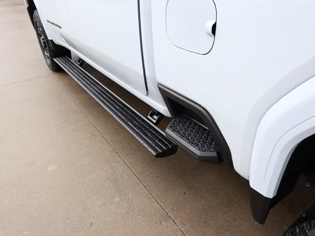 New 2026 GMC Sierra 3500 Denali Ultimate w/ LPO, Black Badging Package AWD/4WD image 10