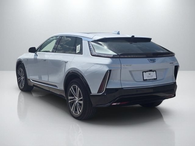 New 2026 Cadillac Lyriq Luxury RWD image 7