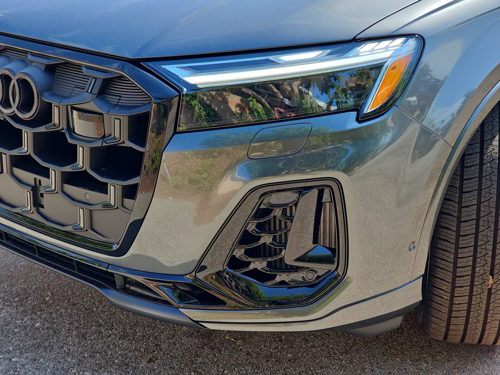New 2026 Audi SQ7 Premium Plus AWD/4WD image 35