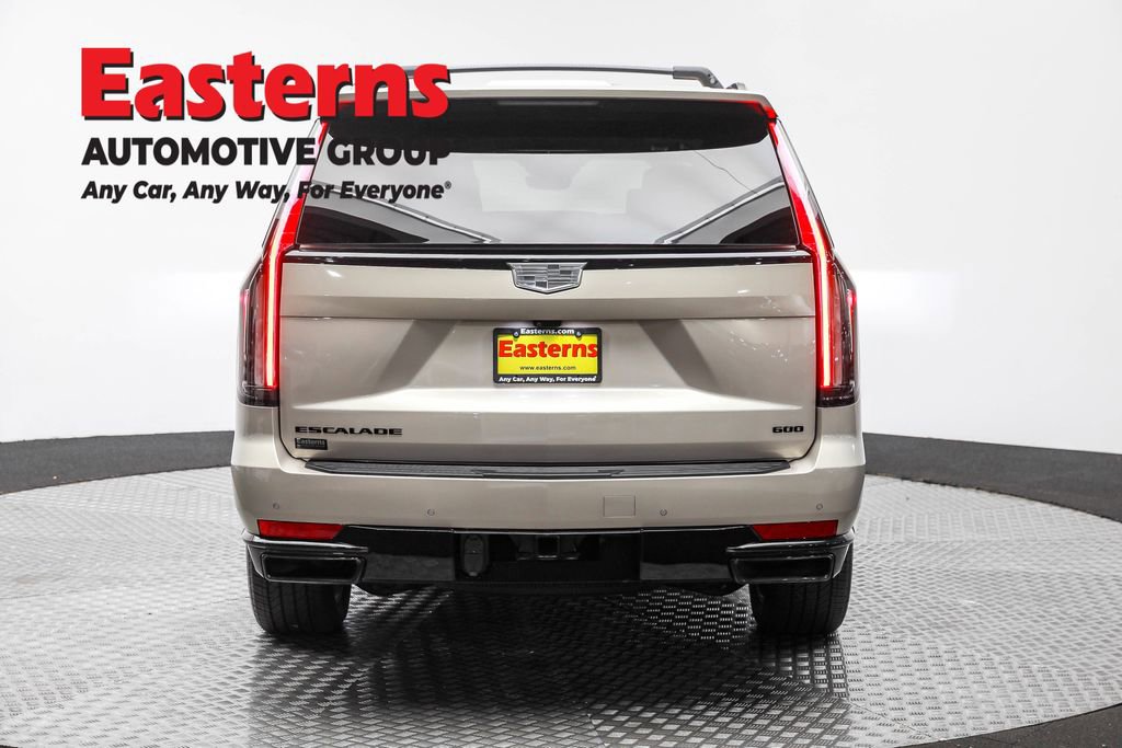 Used 2024 Cadillac Escalade Sport Platinum w/ LPO, ONYX Package image 6