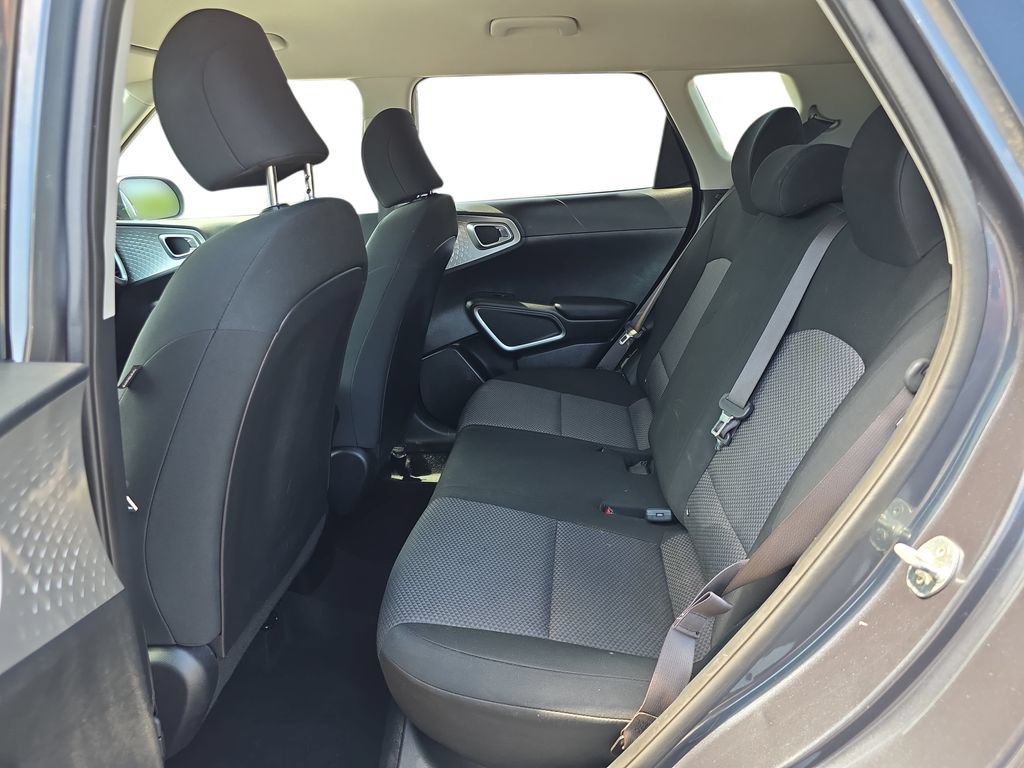 Used 2021 Kia Soul LX FWD image 14