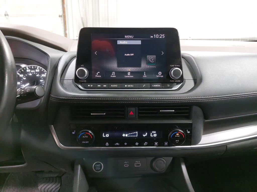 Used 2023 Nissan Rogue SV w/ SV Premium B Package image 20