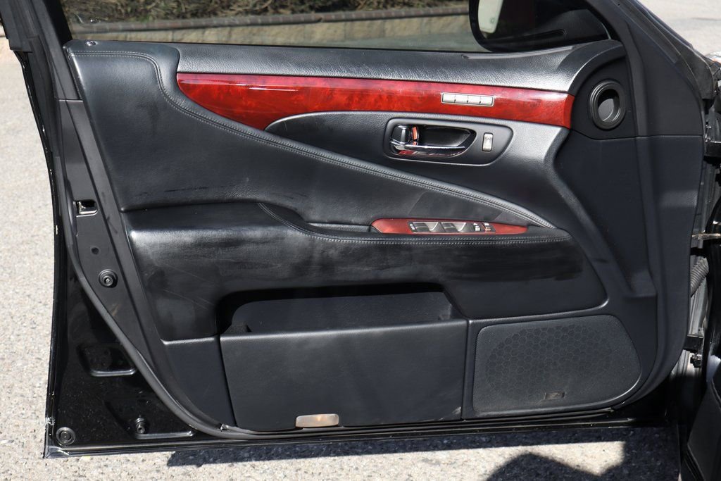 Used 2008 Lexus LS 460 image 14