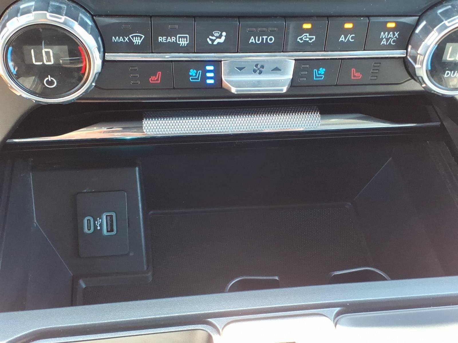 Used 2021 Ford F150 Lariat w/ Max Trailer Tow Package AWD/4WD image 19