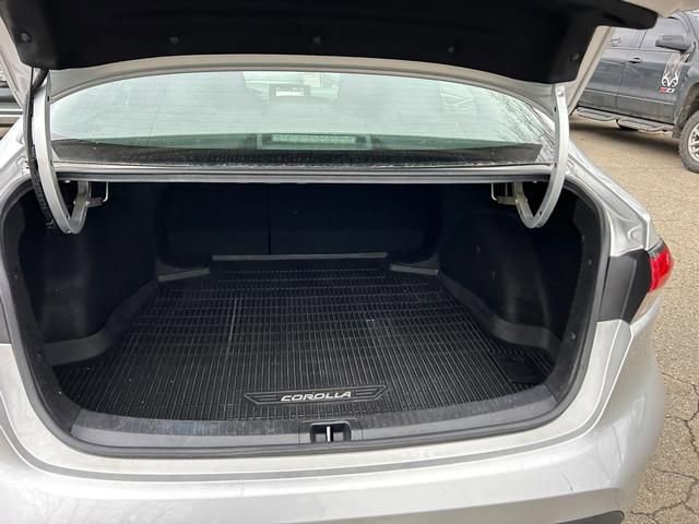 Used 2020 Toyota Corolla LE image 22